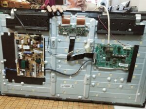 Sửa tivi quận Đống Đa