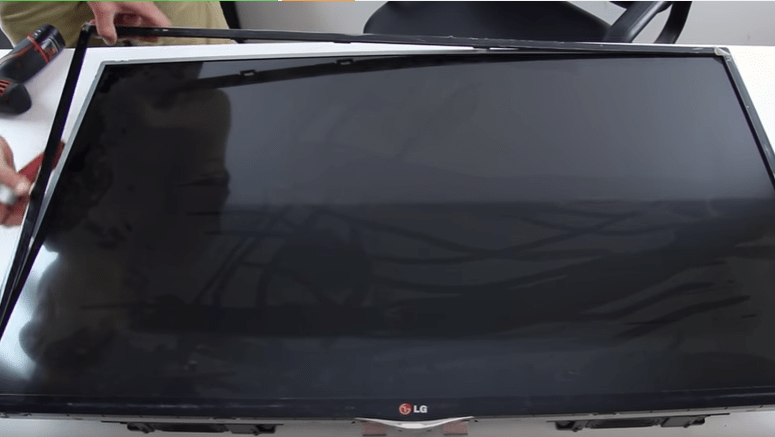 Cách thay đèn LED tivi LG Model 42 LN5110, 49LB5500
