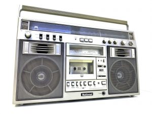 mua đài radio cassette cũ